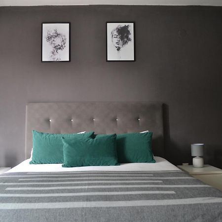 Urban Apartment Ni Buitenkant foto