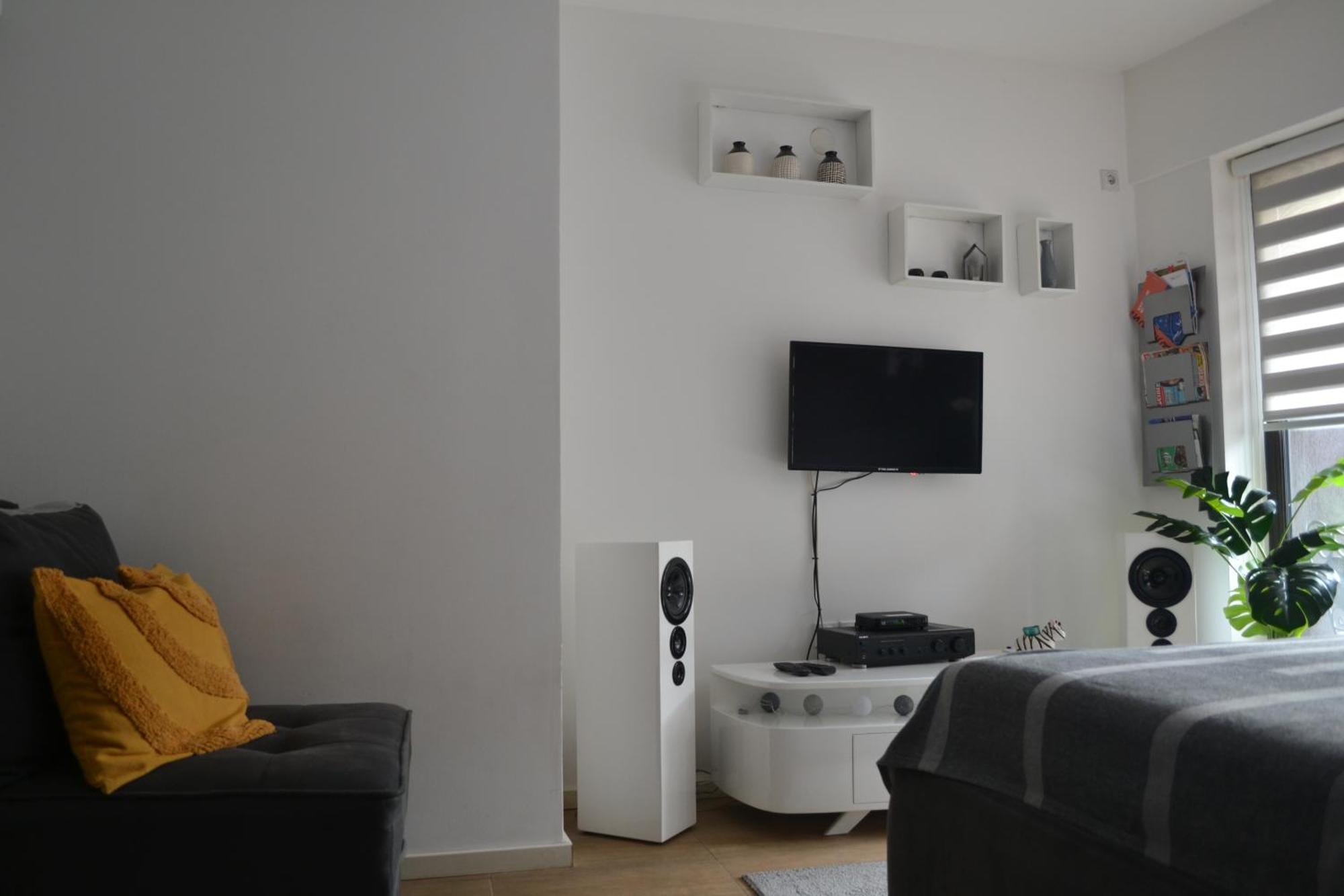 Urban Apartment Ni Buitenkant foto