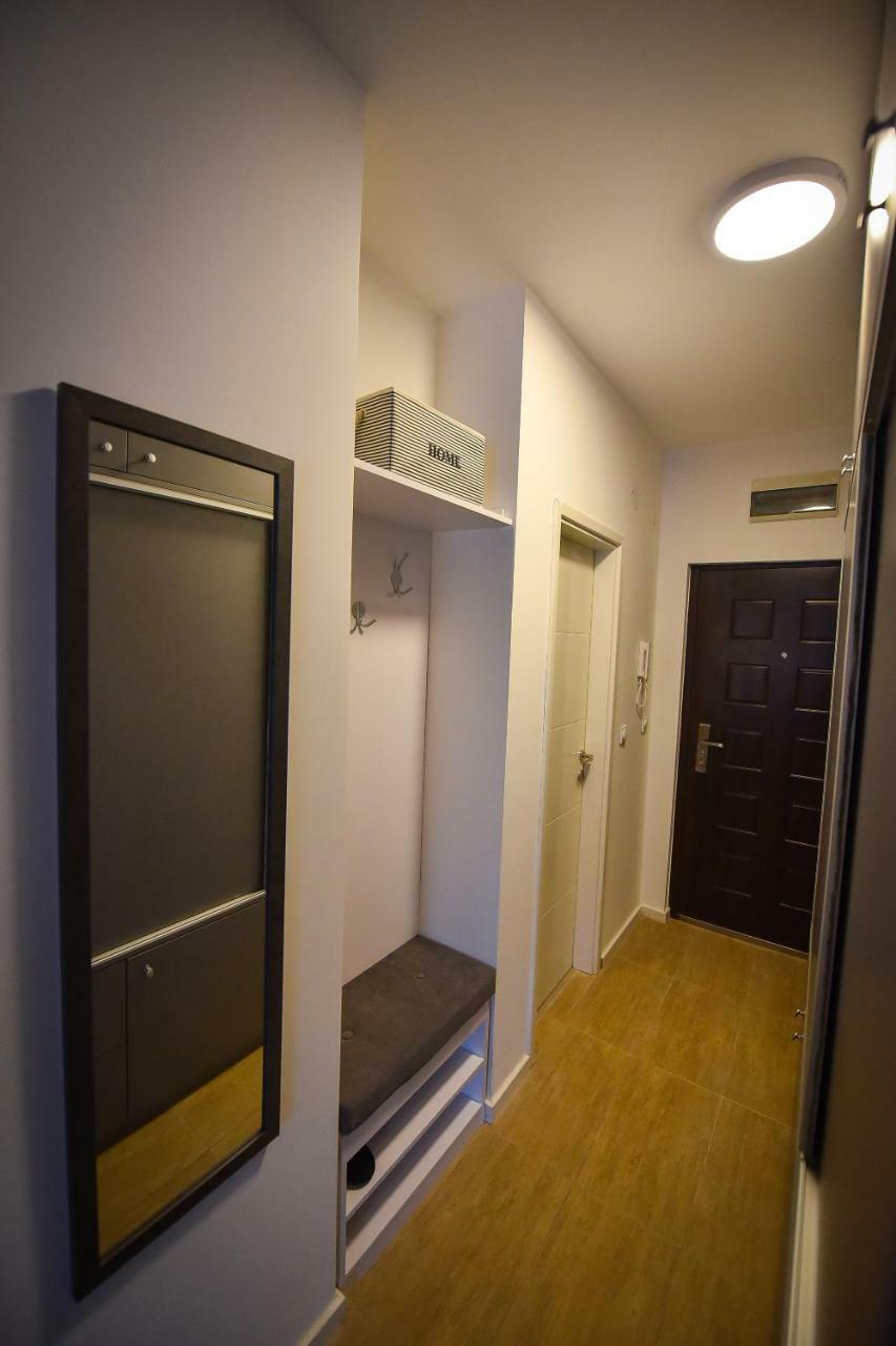 Urban Apartment Ni Buitenkant foto