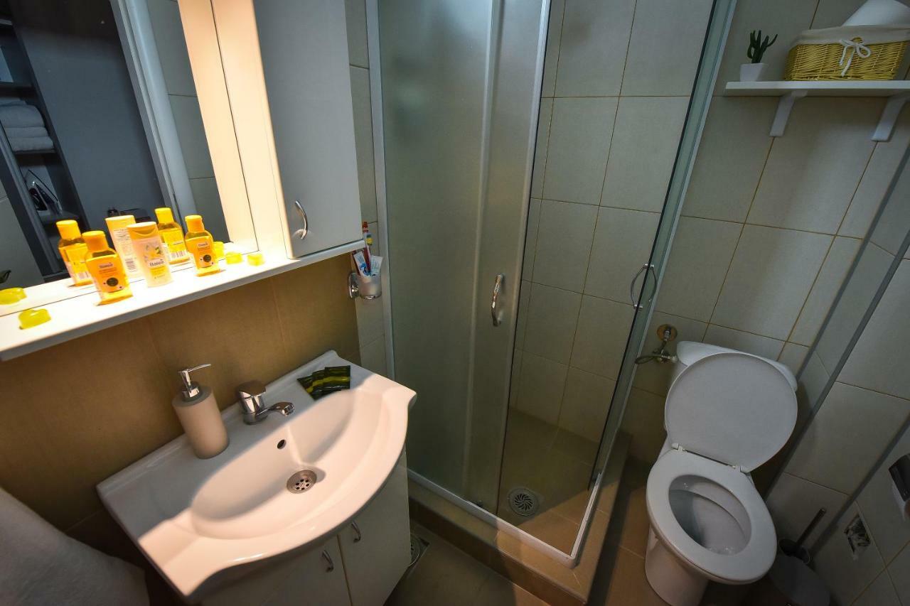 Urban Apartment Ni Buitenkant foto