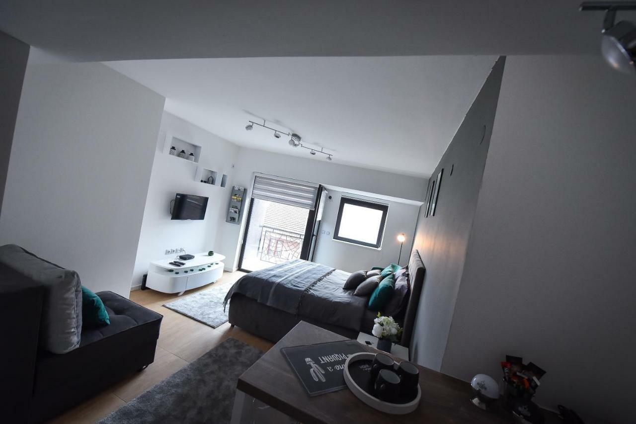 Urban Apartment Ni Buitenkant foto